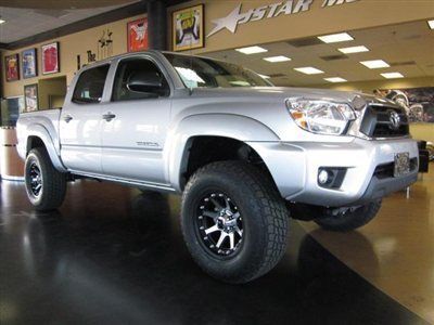 13 tacoma double cab silver back up camera only 3k new lift rims and tires