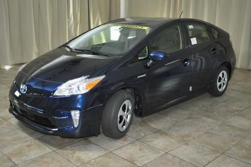 2012 toyota prius four leather hands free navigation bluetooth 50+mpg