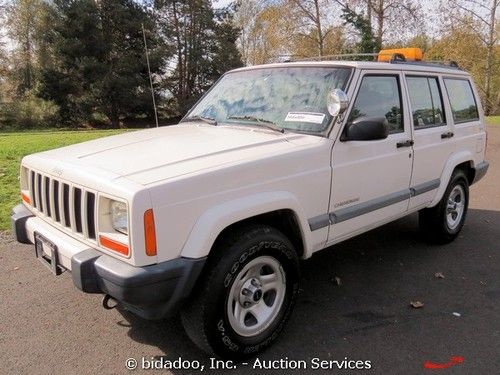 Jeep cherokee 4x4 sport utility vehicle 4.0l inline 6cyl. 4-speed auto a/c suv
