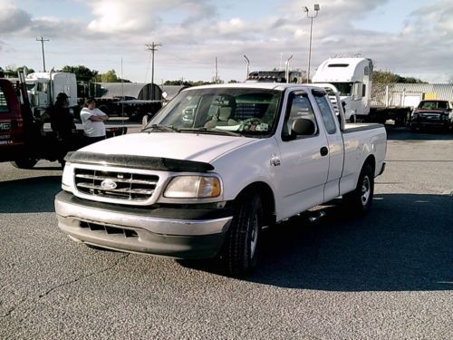 2001 Ford F-150 XL Extended Cab Pickup 4-Door 4.6L, image 3