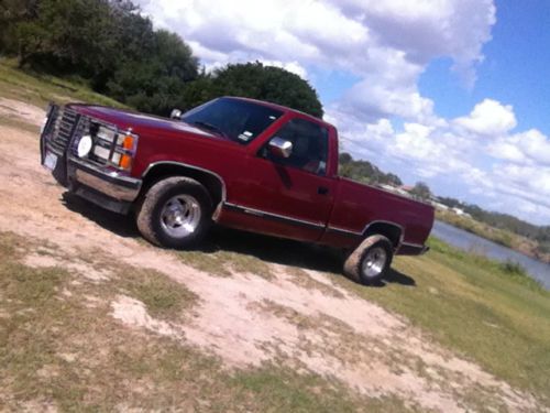 1991 chevy 1500 v8 pickup clean, maroon shortbed, straight body