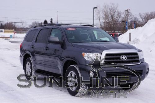 2011 toyota sequoia sr5 4x4, 16,000 miles, leather, heated seats, sunroof, clean