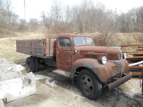 1947 dodge 1 1/2 ton  stake truck