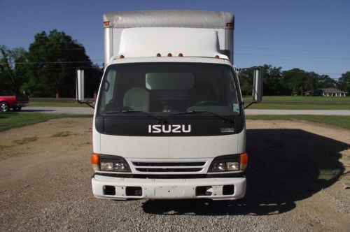 03 isuzu npr box truck