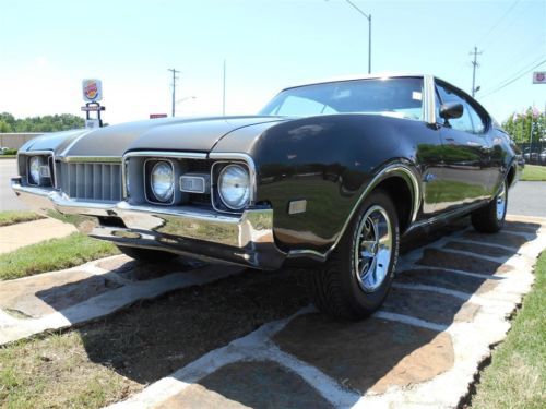 1968 oldsmobile cutlass, great running, cold a/c, beautiful car, and great power