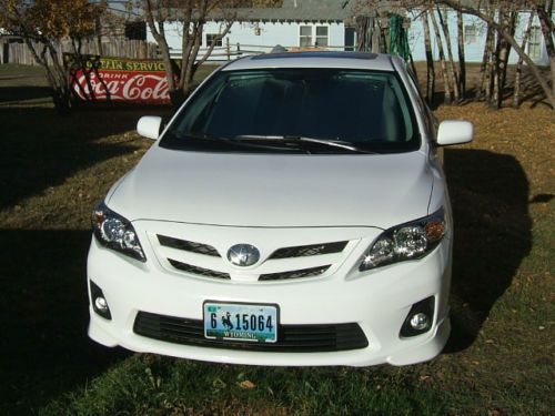 2012 toyota corolla s sport model white moon roof 5968 miles navigation nice car