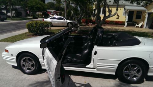 &#039;94 olds cutlass conv, white w/graphite, matching boot, immaculate, low miles,