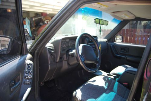 Buy used 2000 Jeep Cherokee Classic Sport Utility 4-Door 4 ...