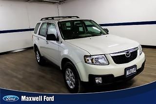 11 mazda tribute touring 4x4 leather seats, clean carfax, we finance!