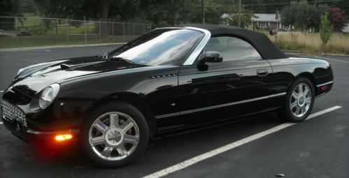 2004 ford thunderbird black convertible w/ hard top &amp; hard top stand