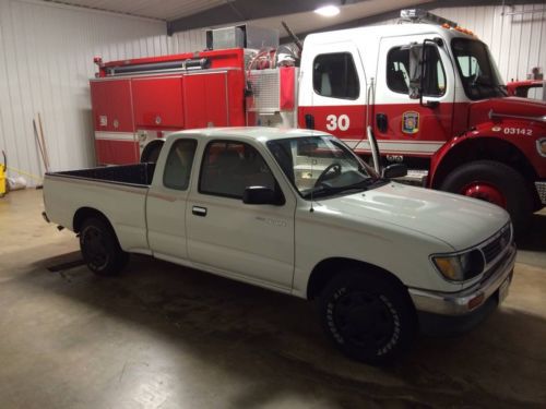 Buy used 1996 Toyota Tacoma 2WD ONLY 90K miles Auto Clean ...