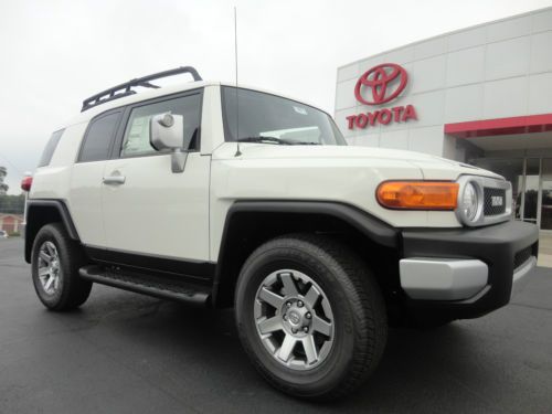 New 2014 fj cruiser 4x4 upgrade convenience package running boards iceberg 4wd