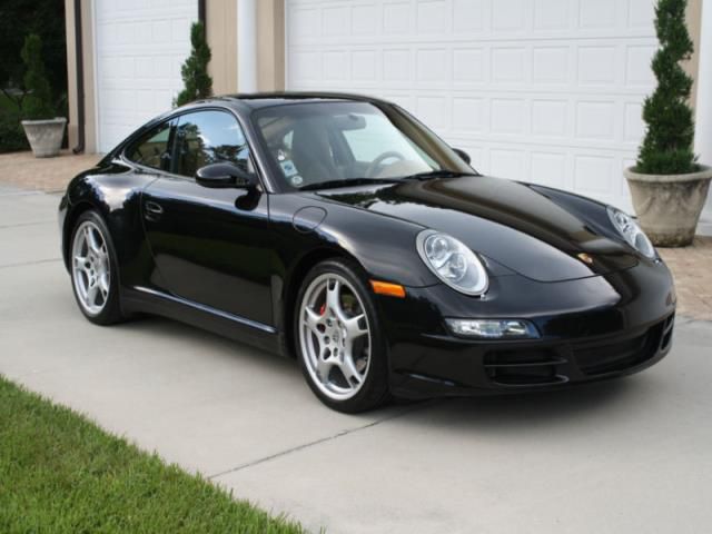 Porsche: 911 carrera 4s coupe 2-door