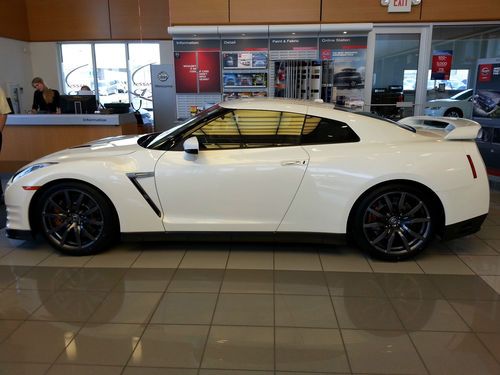 2014 nissan gtr premium: pearl white with red amber nissan custom interior