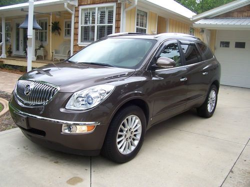 2008 buick enclave cxl, only 24,500 miles to settle estate