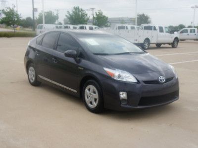 2011 toyota prius hybrid 47k miles serviced by toyota call us today!!!!!!!!!!!!!