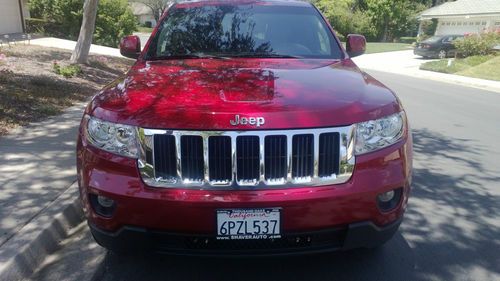 2011 jeep grand cherokee laredo x package-mint condition