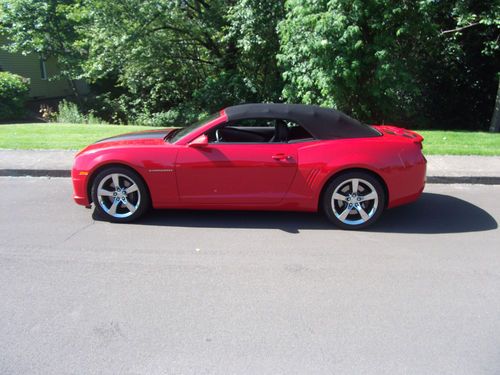 2011 cheverolet camaro  2 ss convertible - victory red - 7400 miles