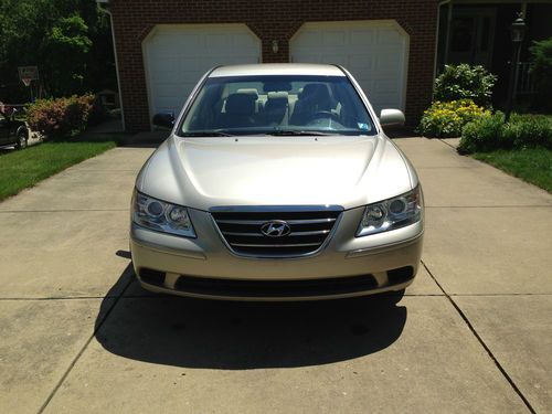 Very good condition, beige, abs, stability and traction control, emergency