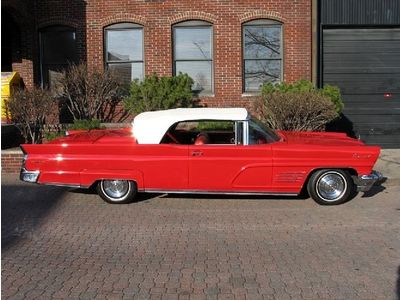 1960 lincoln convertible very rare beautiful paint chrome throught