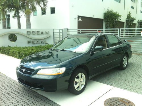 2000 honda accord se very low miles only 32k one owner 4 cylinder 2.3l