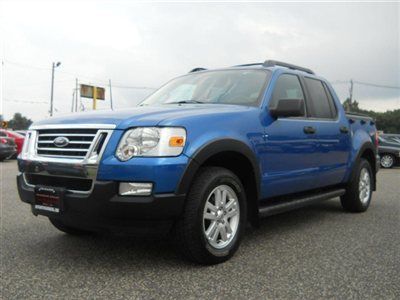 We finance! xlt 4.0l v6 4x4 1owner non smoker no accidents carfax certified!