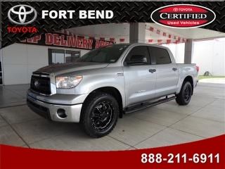 2013 toyota tundra crewmax 5.7l sr5 bluetooth bed liner towing certified