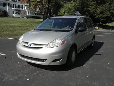 2006 toyota sienna le passenger van - looks and runs great - buy now - wholesale