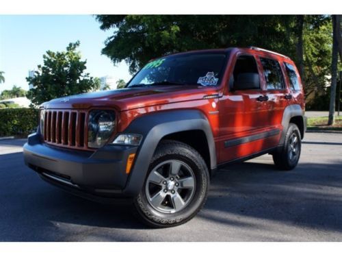 2010 jeep liberty  renegade 4x4 with low low miles!!