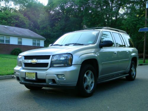 2006 chevy trailbalzer envoy 3rd row seat leather 4x4 running boards no reserve