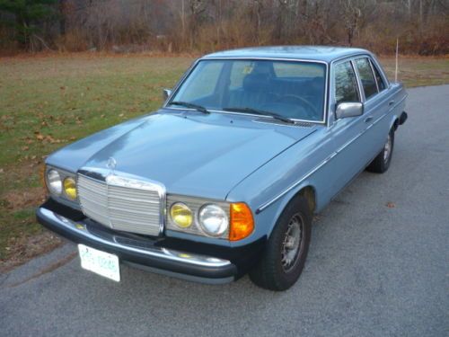 1980 mercedes benz, 300d, runs &amp; looks great ! low mileage