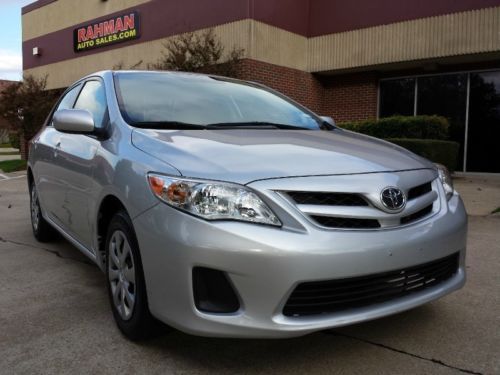 2011 toyota corolla le (clean title with one owner ) *very clean, keyless entry
