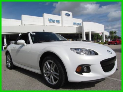 13 white pearl 2l i4 manual:5-speed convertible sport *one owner *low miles *fl
