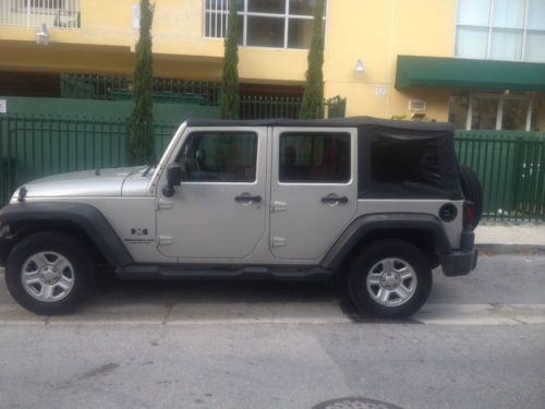 2007 jeep wrangler unlimited x sport utility 4-door 3.8l silver 6-speed soft top