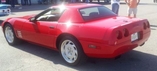 1992 Chevrolet Corvette Convertible, image 2