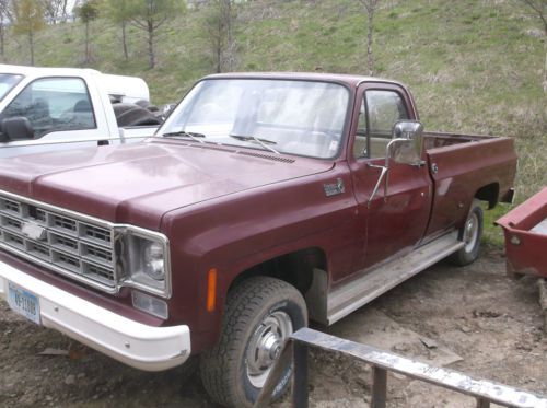 Solid original 1977 chevy k10 custom deluxe- 350 4 barrel 4 speed no reserve !!