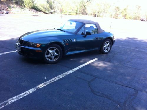 Beautiful bmw z3 - like new