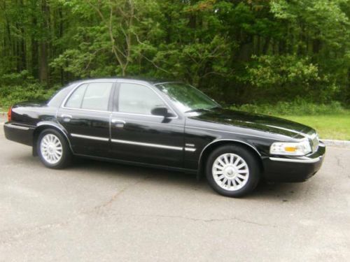 2009 mercury grand marquis ultimate edition low low miles!
