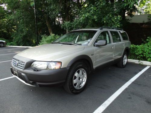 2002 volvo xc70 all wheel drive low miles clean no reserve !