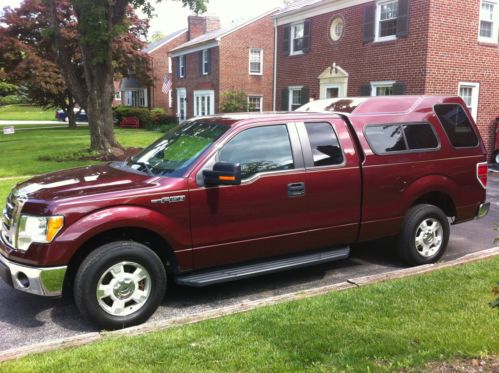 2010 ford f-150 xlt extended cab pickup 4-door 4.6l with matching leer high cap