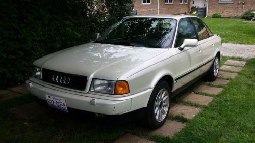 1995 audi 90 sport sedan 4-door, v6 gas, pearl white color