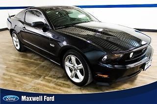 11 ford mustang gt premium, leather seats, glass roof, v8 power!