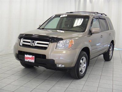 Ex-l suv 3.5l 4 x 4 with navigation, roof rack, low miles clear carfax report!