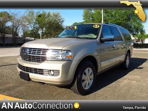 Lincoln navigator l with dvd &amp; 3rd row seating 1 owner