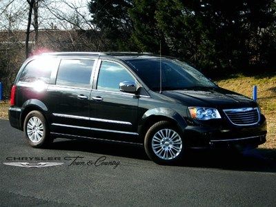 2012 chrysler town &amp; country limited w/ nav 3.6l