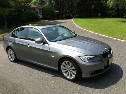 2011 bmw 328i base sedan 4-door 3.0l low mileage