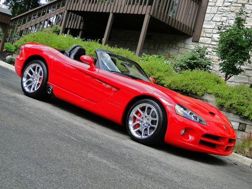 Srt10 convertible only 5900 miles, immaculate, 500hp v10, borla exhaust