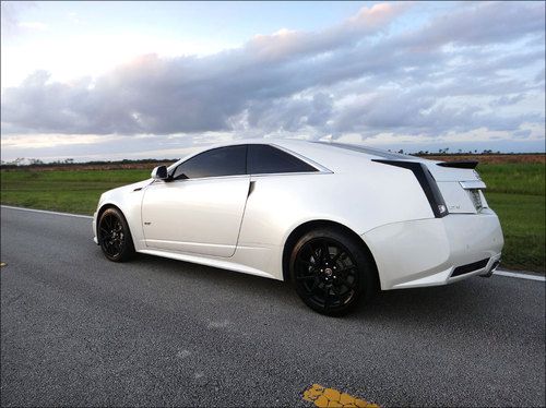 2011 custom cadillac cts-v coupe - factory warranty - 680 horsepower ctsv