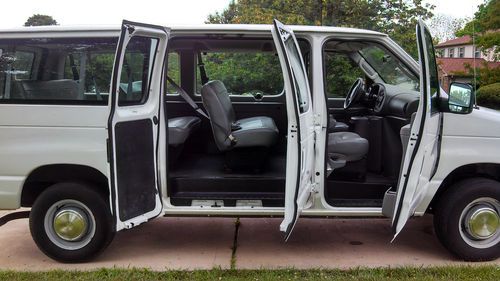 Purchase Used 2003 Ford Econoline E 350 12 Passenger Van 96k