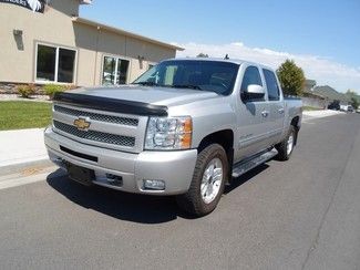 Silver cloth automatic bed liner flex fuel crew cab 4x4 4wd 4 wheel drive